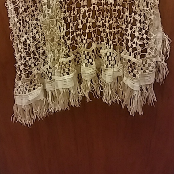 Lightweight poncho - Picture 4 of 4